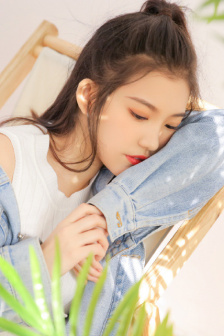 我靠美颜稳住天下小说